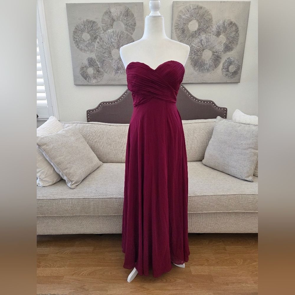 🌹 SEQUIN HEARTS 🌹 Strapless Ruched Chiffon Crepe Gown - [Size 3, Wine]